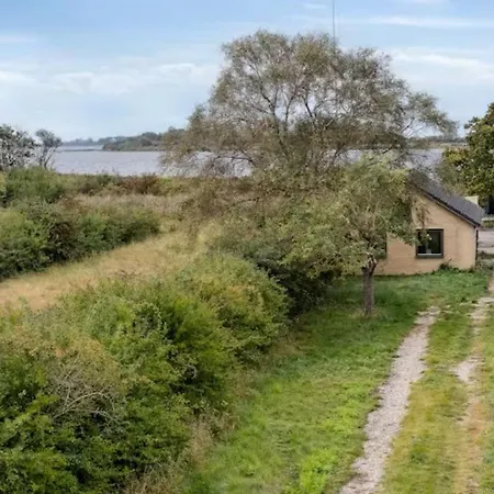 Lindelse - Fisherhouse & Guesthouse With Private Pier & Beach Casa vacanze