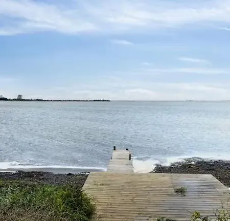 Casa vacanze Lindelse - Fisherhouse & Guesthouse With Private Pier & Beach